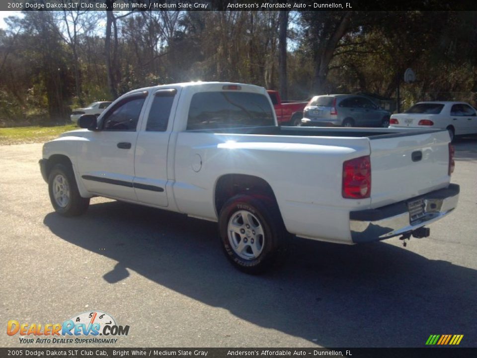 2005 Dodge Dakota SLT Club Cab Bright White / Medium Slate Gray Photo #5