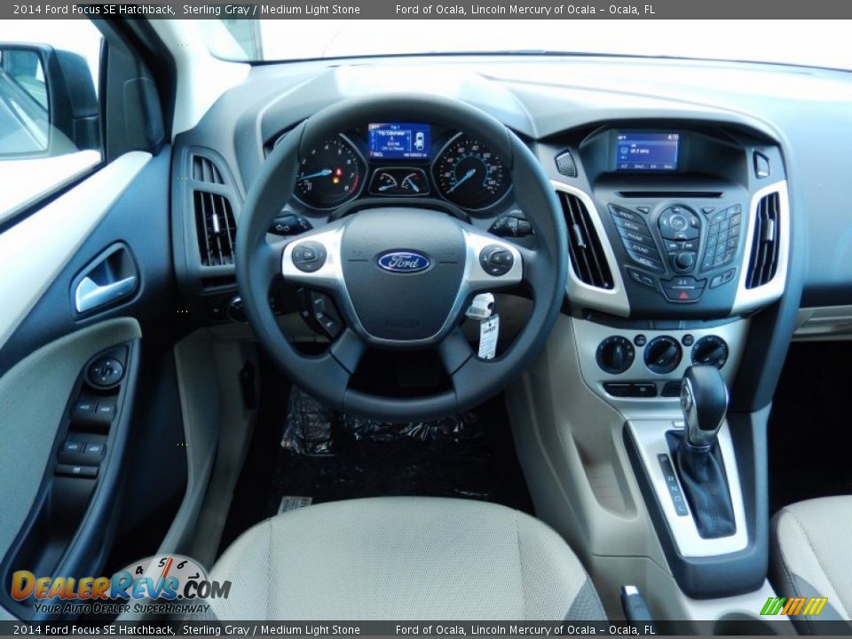 2014 Ford Focus SE Hatchback Sterling Gray / Medium Light Stone Photo #9