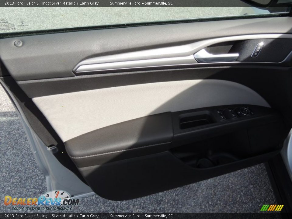 2013 Ford Fusion S Ingot Silver Metallic / Earth Gray Photo #5