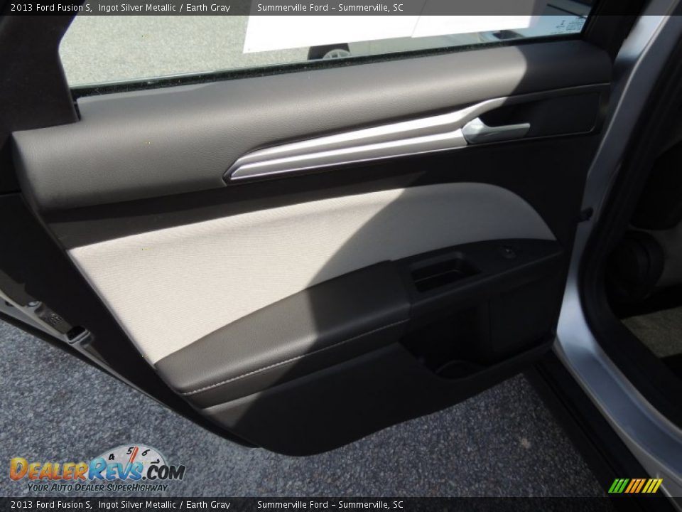 2013 Ford Fusion S Ingot Silver Metallic / Earth Gray Photo #7