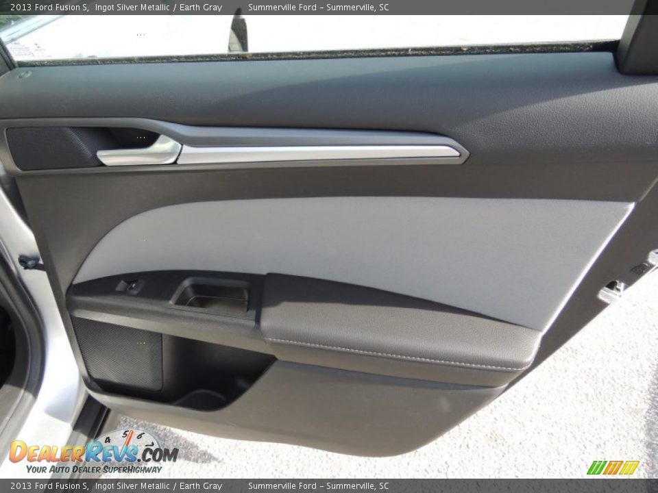 2013 Ford Fusion S Ingot Silver Metallic / Earth Gray Photo #11