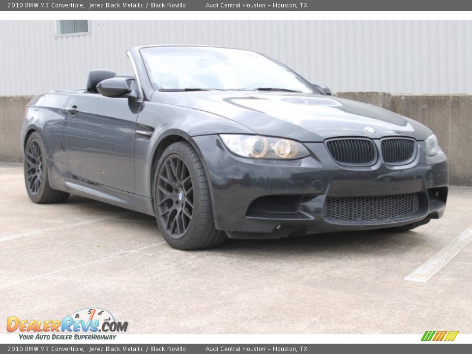 Front 3/4 View of 2010 BMW M3 Convertible Photo #1
