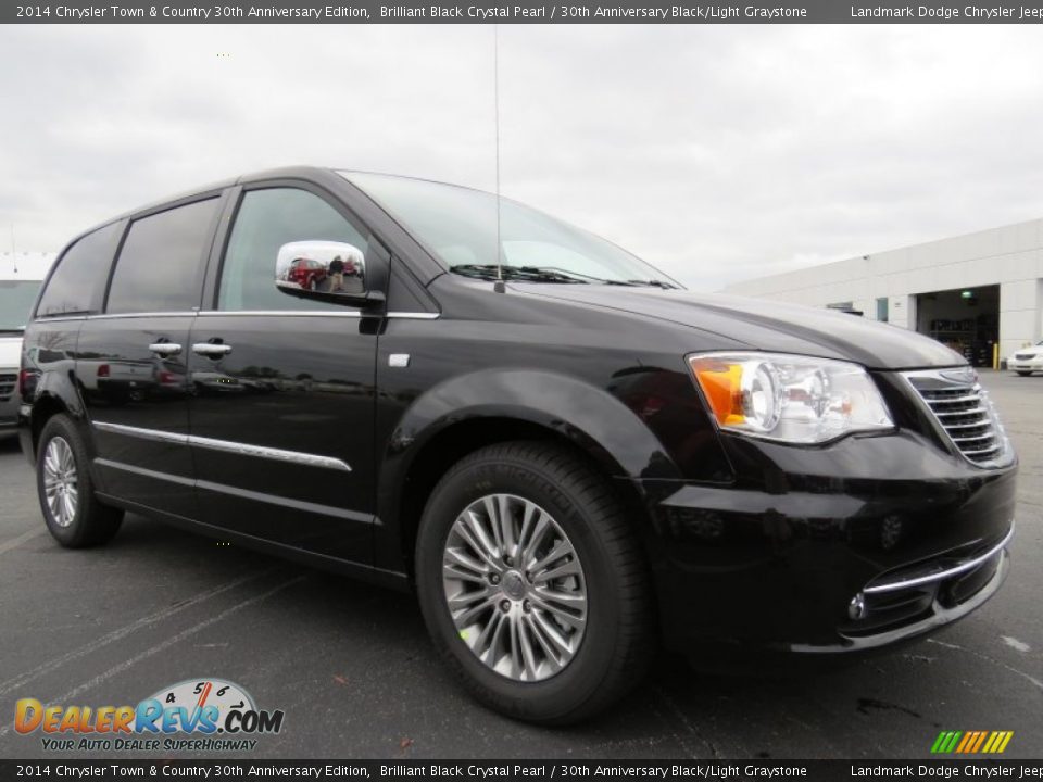 2014 Chrysler Town & Country 30th Anniversary Edition Brilliant Black Crystal Pearl / 30th Anniversary Black/Light Graystone Photo #4