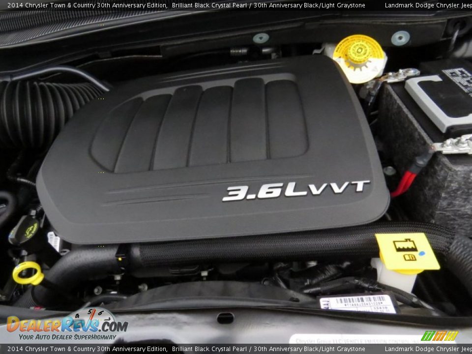 2014 Chrysler Town & Country 30th Anniversary Edition Brilliant Black Crystal Pearl / 30th Anniversary Black/Light Graystone Photo #10