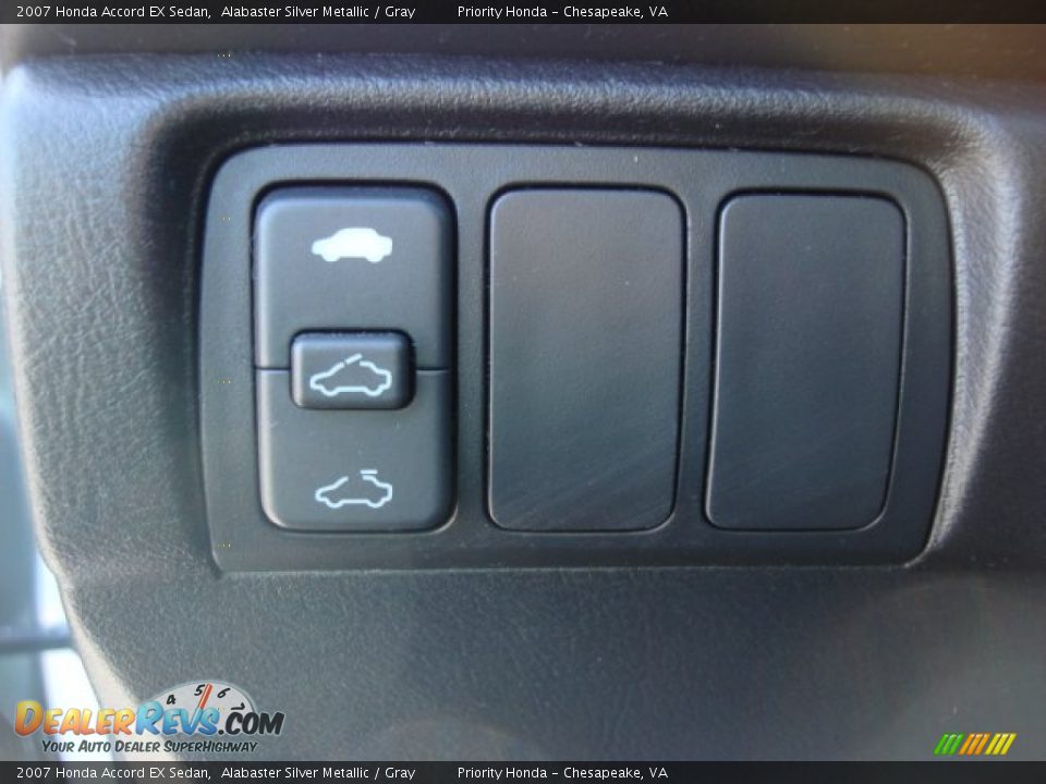 2007 Honda Accord EX Sedan Alabaster Silver Metallic / Gray Photo #25
