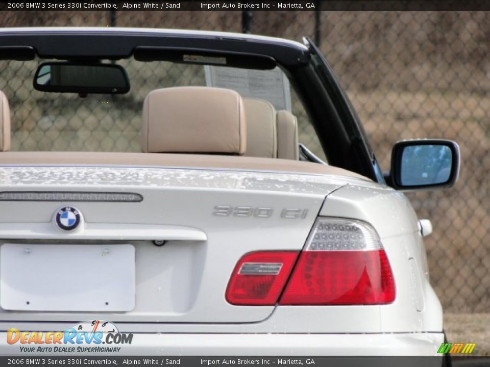 2006 BMW 3 Series 330i Convertible Alpine White / Sand Photo #25