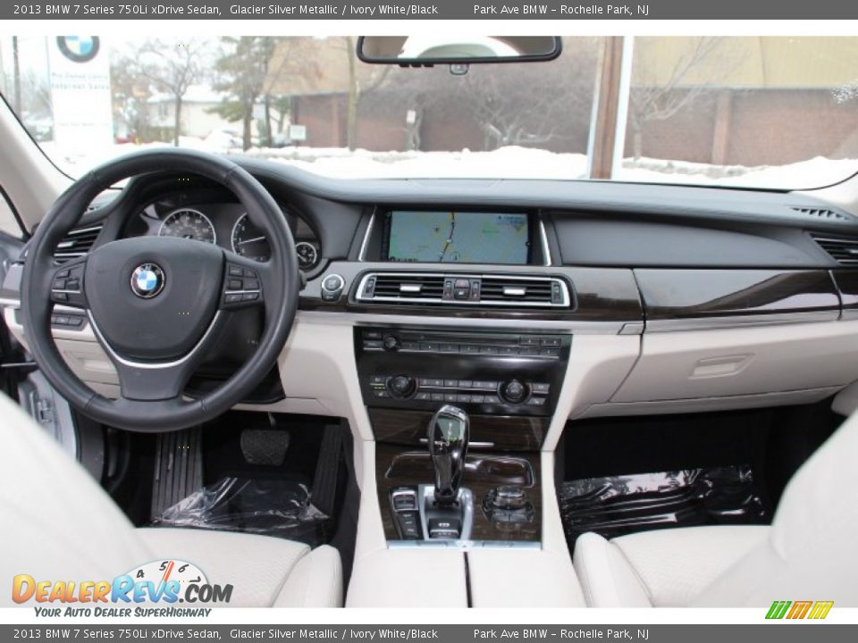 Dashboard of 2013 BMW 7 Series 750Li xDrive Sedan Photo #12