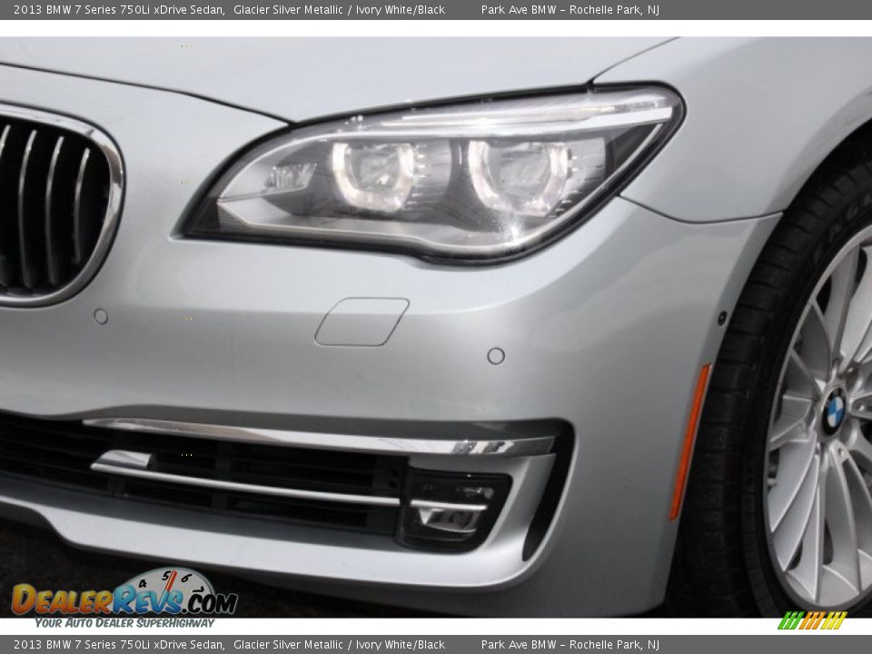 2013 BMW 7 Series 750Li xDrive Sedan Glacier Silver Metallic / Ivory White/Black Photo #30
