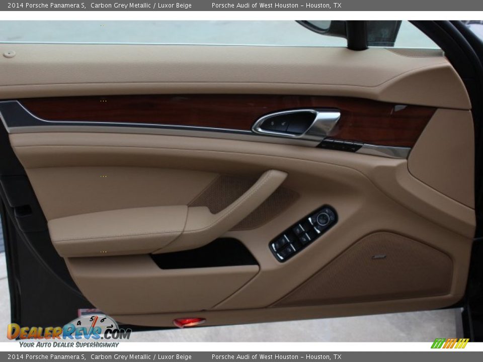 Door Panel of 2014 Porsche Panamera S Photo #10