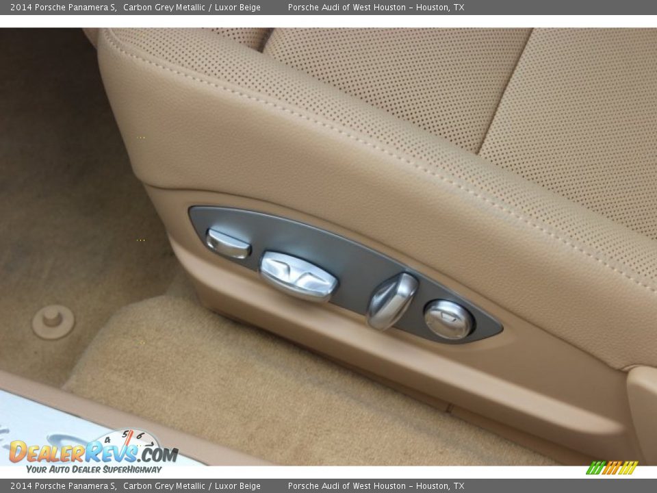 Controls of 2014 Porsche Panamera S Photo #15