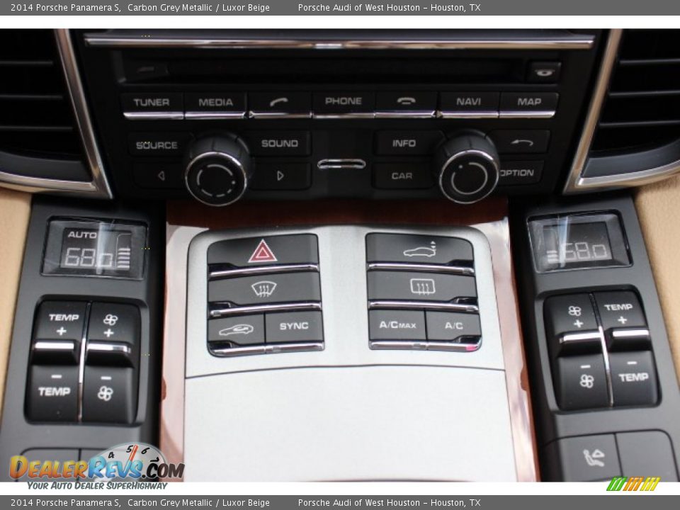 Controls of 2014 Porsche Panamera S Photo #23