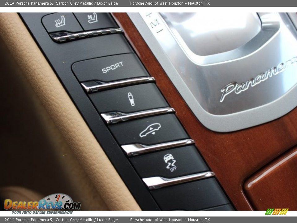 Controls of 2014 Porsche Panamera S Photo #25