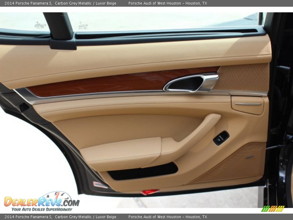 Door Panel of 2014 Porsche Panamera S Photo #29