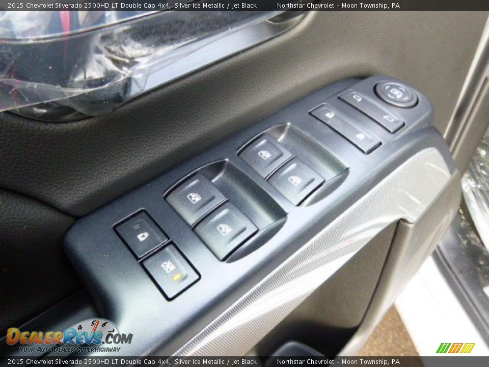 Controls of 2015 Chevrolet Silverado 2500HD LT Double Cab 4x4 Photo #13