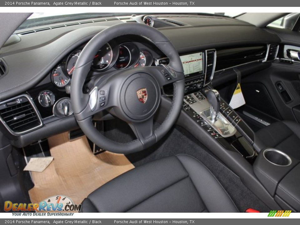 Black Interior - 2014 Porsche Panamera  Photo #12