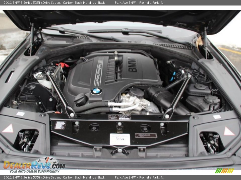 2011 BMW 5 Series 535i xDrive Sedan Carbon Black Metallic / Black Photo #29