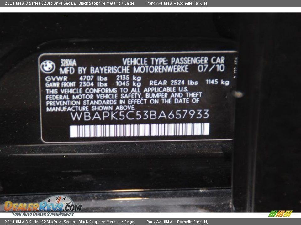 2011 BMW 3 Series 328i xDrive Sedan Black Sapphire Metallic / Beige Photo #32