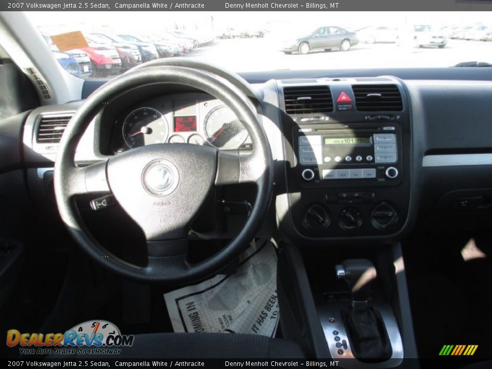 2007 Volkswagen Jetta 2.5 Sedan Campanella White / Anthracite Photo #10