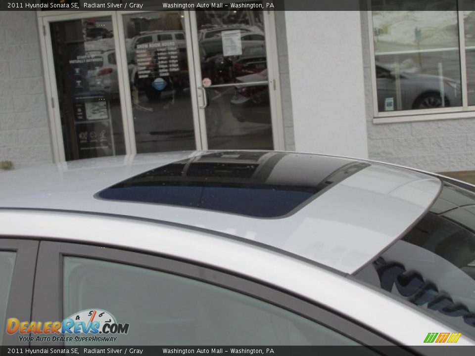 2011 Hyundai Sonata SE Radiant Silver / Gray Photo #3