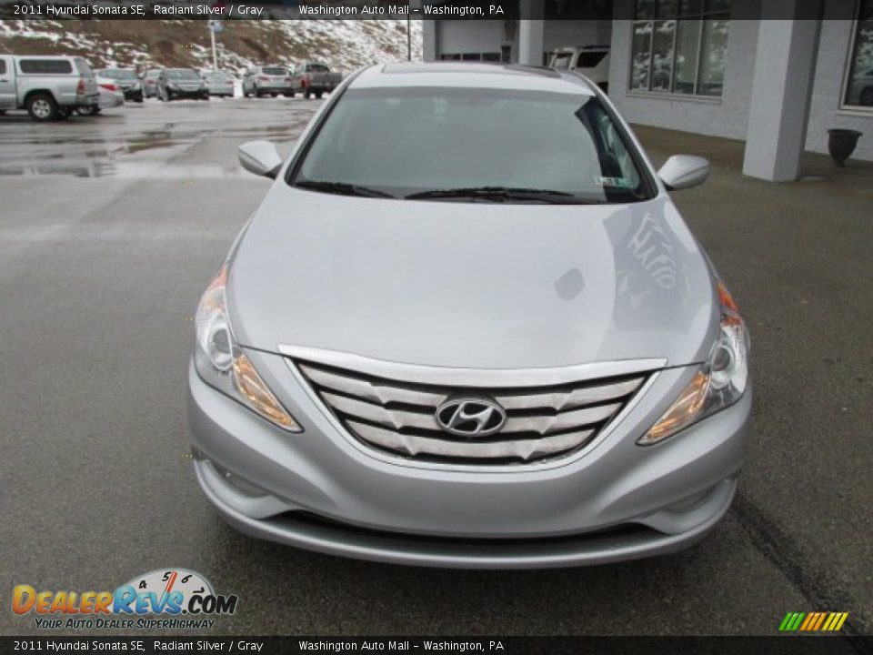 2011 Hyundai Sonata SE Radiant Silver / Gray Photo #4
