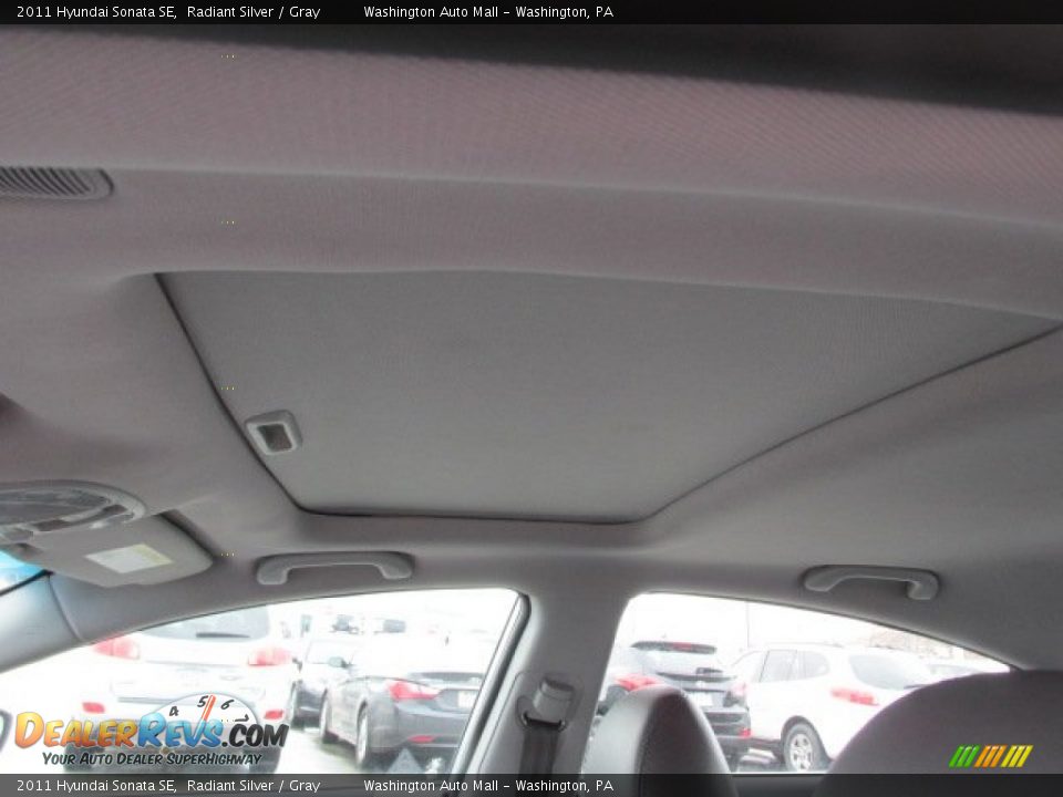 2011 Hyundai Sonata SE Radiant Silver / Gray Photo #11