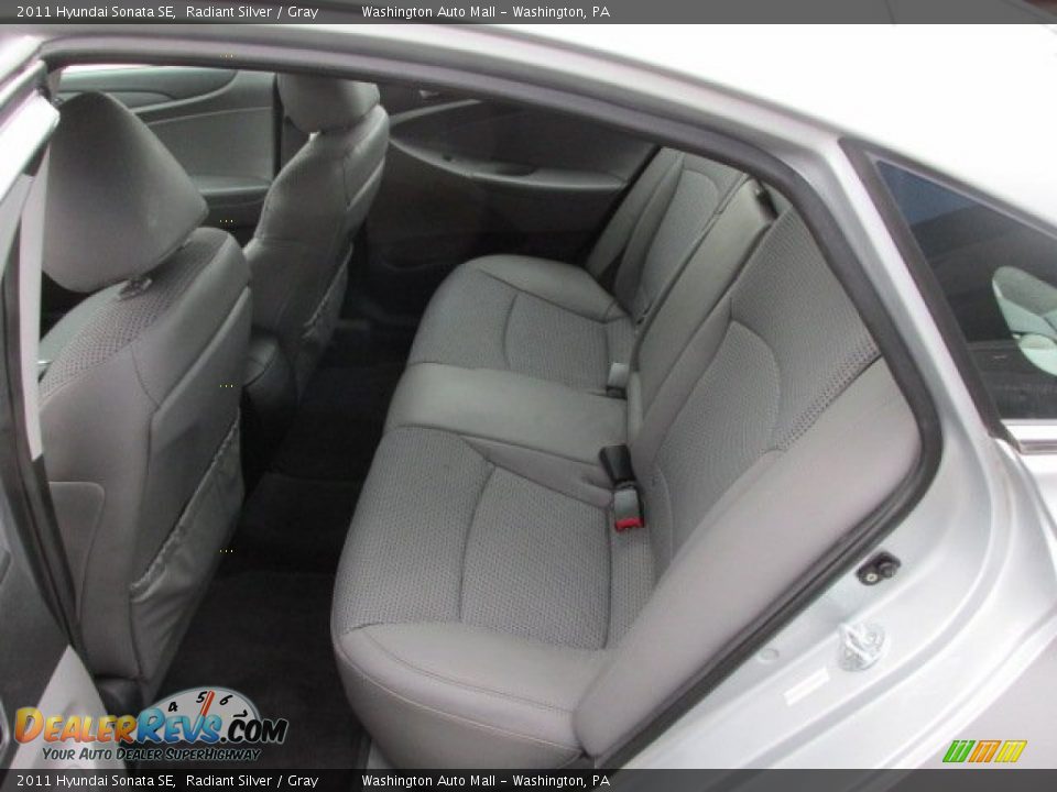 2011 Hyundai Sonata SE Radiant Silver / Gray Photo #17