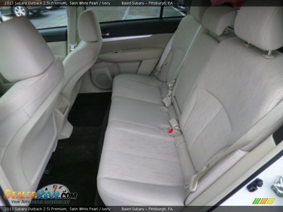 2013 Subaru Outback 2.5i Premium Satin White Pearl / Ivory Photo #14