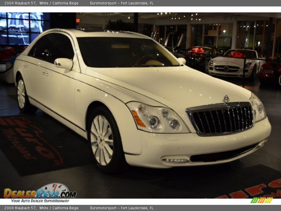 Front 3/4 View of 2004 Maybach 57  Photo #28