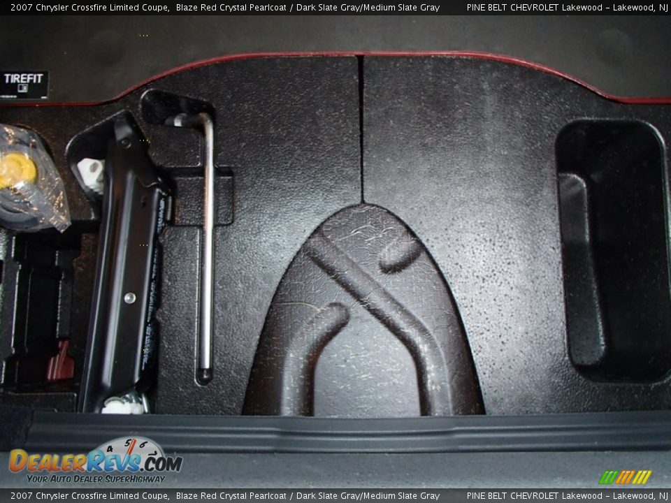 2007 Chrysler Crossfire Limited Coupe Blaze Red Crystal Pearlcoat / Dark Slate Gray/Medium Slate Gray Photo #19