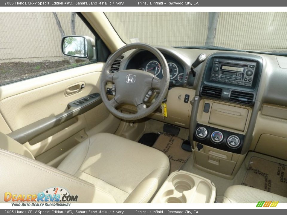 2005 Honda CR-V Special Edition 4WD Sahara Sand Metallic / Ivory Photo #3