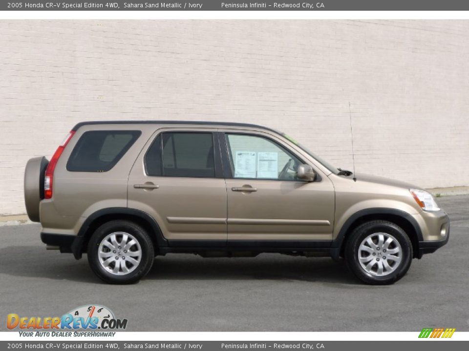 2005 Honda CR-V Special Edition 4WD Sahara Sand Metallic / Ivory Photo #5