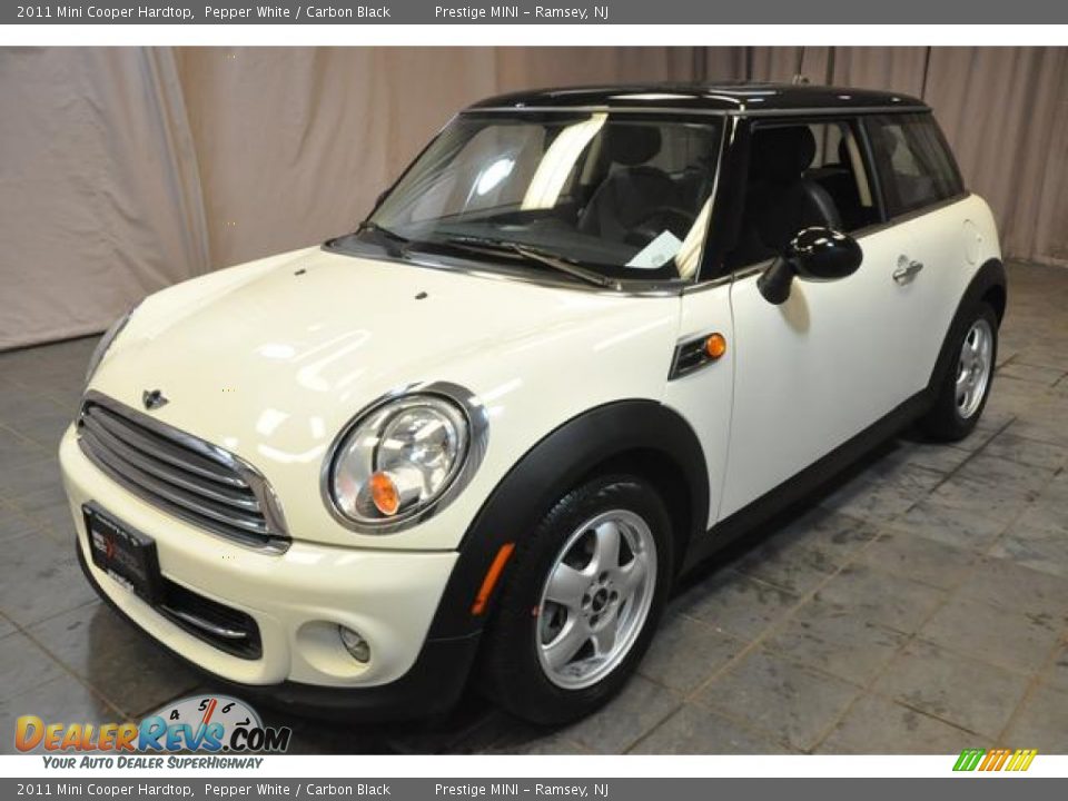 2011 Mini Cooper Hardtop Pepper White / Carbon Black Photo #1
