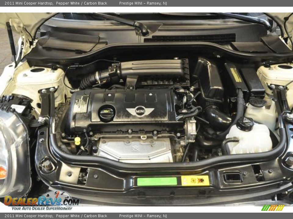 2011 Mini Cooper Hardtop Pepper White / Carbon Black Photo #32