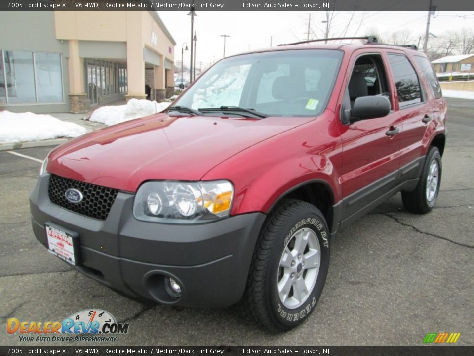 2005 Ford Escape XLT V6 4WD Redfire Metallic / Medium/Dark Flint Grey Photo #2