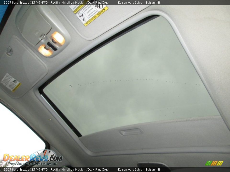 2005 Ford Escape XLT V6 4WD Redfire Metallic / Medium/Dark Flint Grey Photo #19