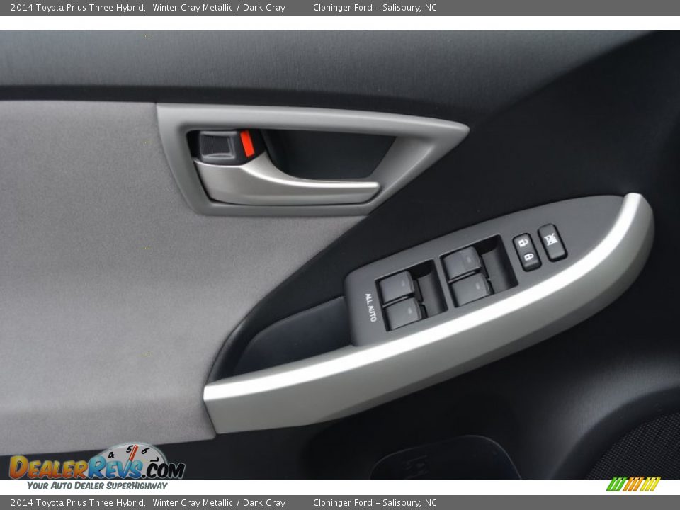 2014 Toyota Prius Three Hybrid Winter Gray Metallic / Dark Gray Photo #5