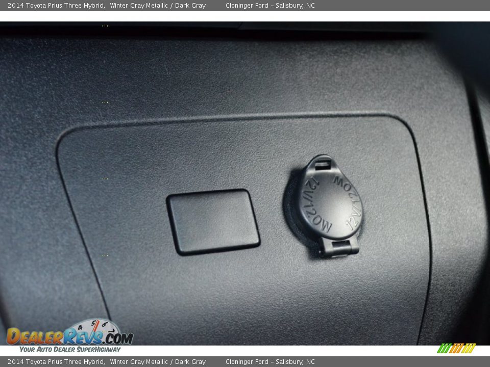 2014 Toyota Prius Three Hybrid Winter Gray Metallic / Dark Gray Photo #23