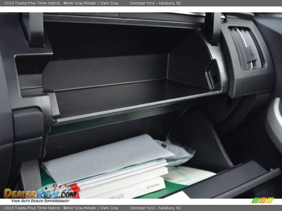 2014 Toyota Prius Three Hybrid Winter Gray Metallic / Dark Gray Photo #24