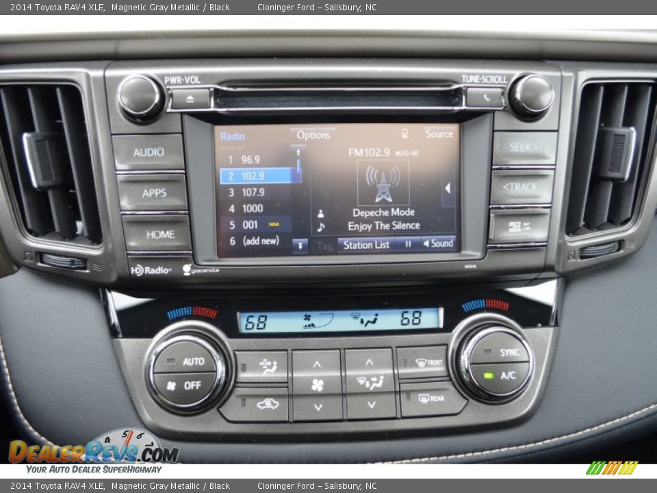 Controls of 2014 Toyota RAV4 XLE Photo #13