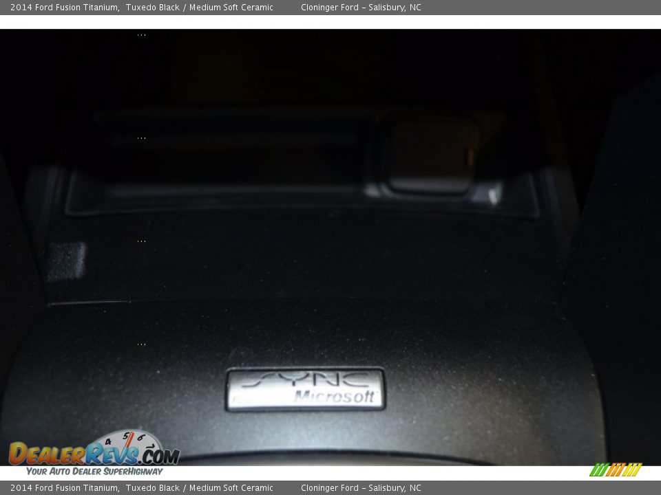 2014 Ford Fusion Titanium Tuxedo Black / Medium Soft Ceramic Photo #16