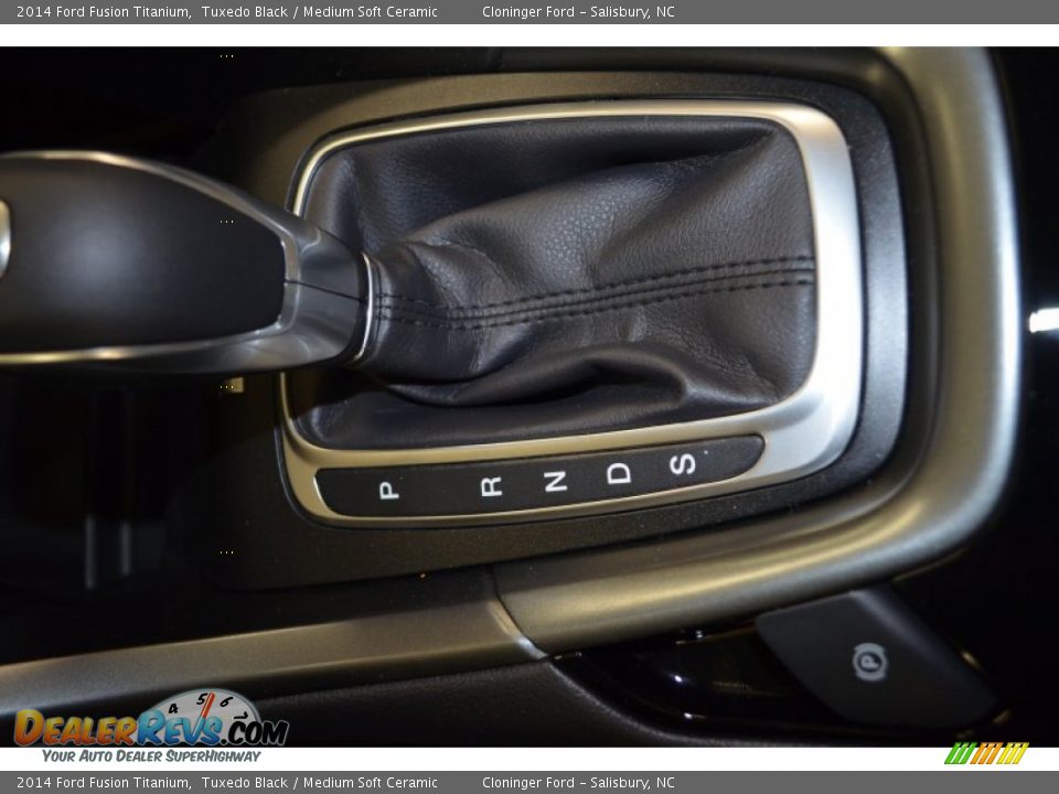 2014 Ford Fusion Titanium Tuxedo Black / Medium Soft Ceramic Photo #17