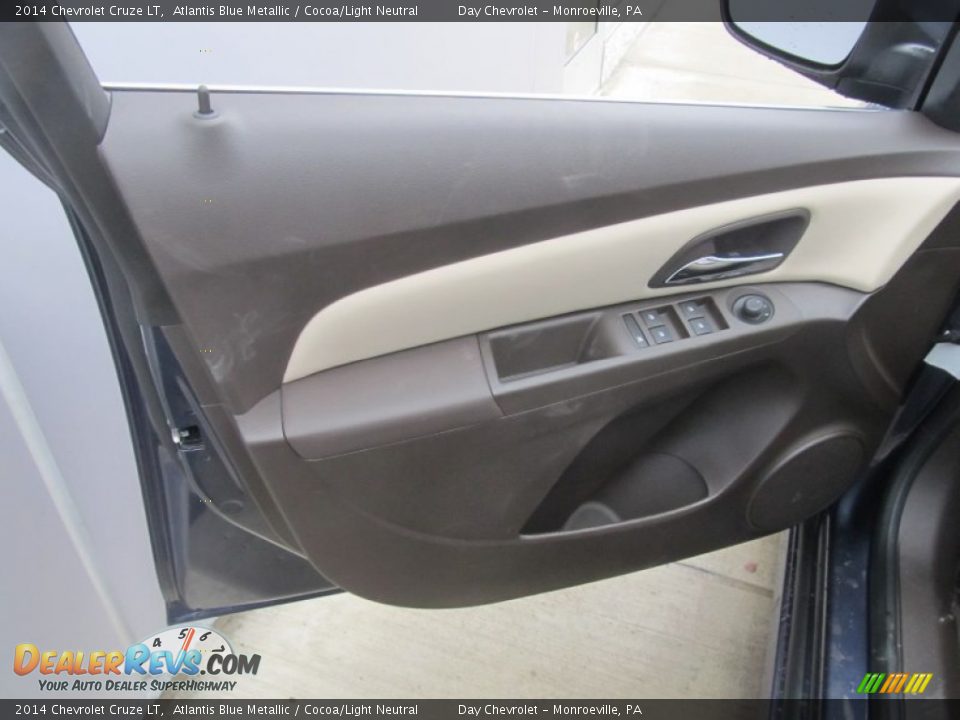2014 Chevrolet Cruze LT Atlantis Blue Metallic / Cocoa/Light Neutral Photo #10