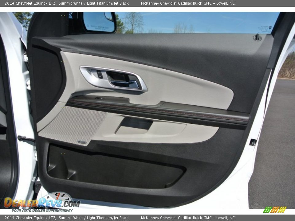 Door Panel of 2014 Chevrolet Equinox LTZ Photo #20