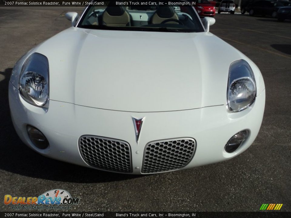 2007 Pontiac Solstice Roadster Pure White / Steel/Sand Photo #15