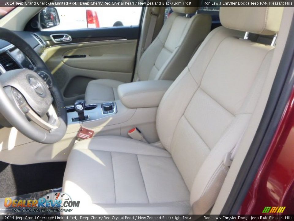 Front Seat of 2014 Jeep Grand Cherokee Limited 4x4 Photo #12