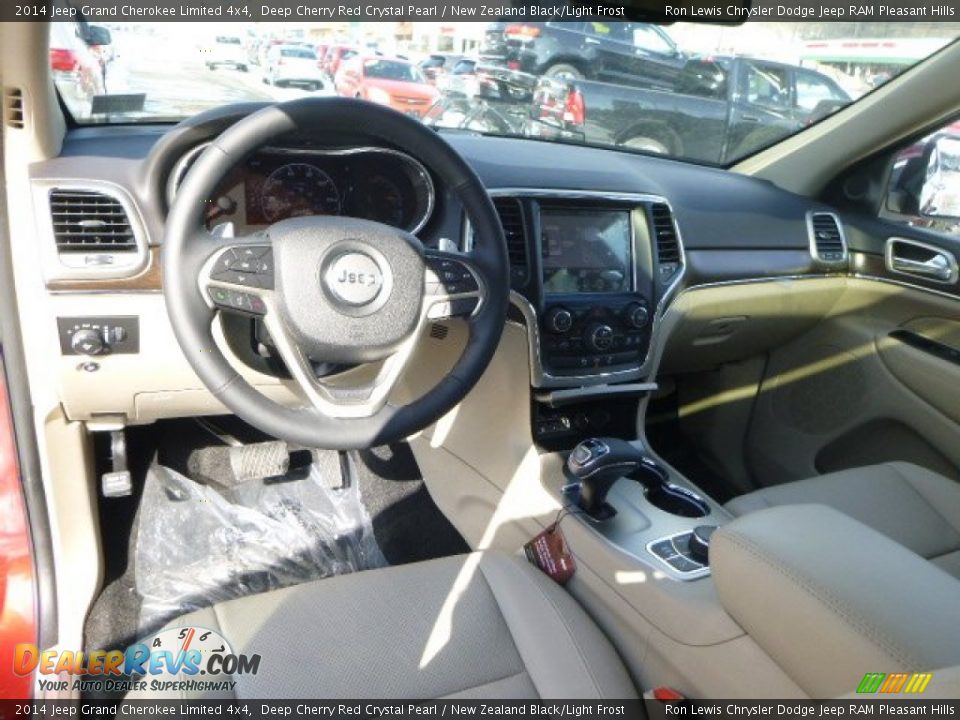 New Zealand Black/Light Frost Interior - 2014 Jeep Grand Cherokee Limited 4x4 Photo #14