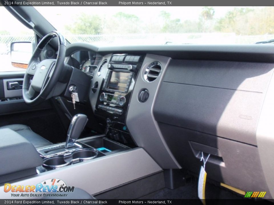 2014 Ford Expedition Limited Tuxedo Black / Charcoal Black Photo #20