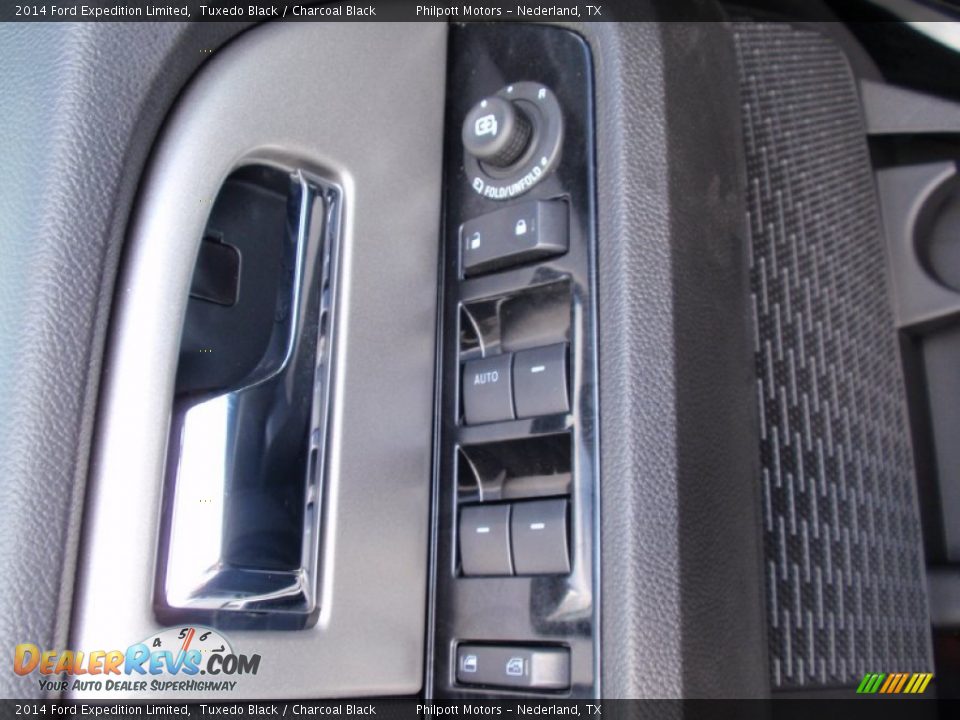 2014 Ford Expedition Limited Tuxedo Black / Charcoal Black Photo #31