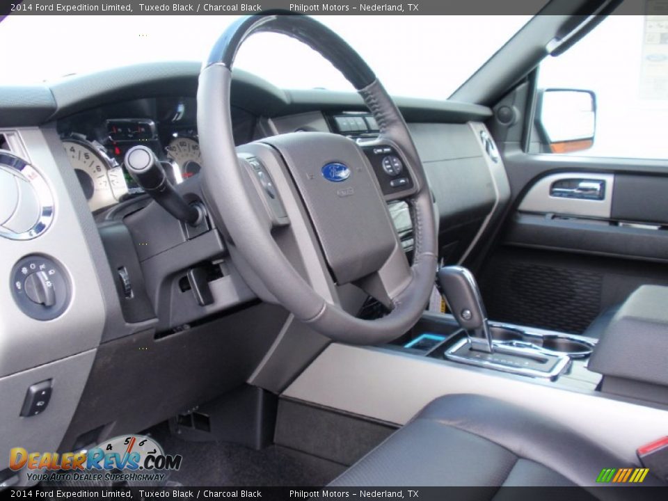 2014 Ford Expedition Limited Tuxedo Black / Charcoal Black Photo #32