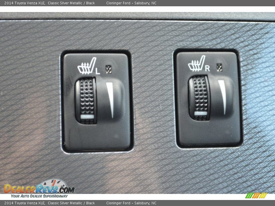 2014 Toyota Venza XLE Classic Silver Metallic / Black Photo #20